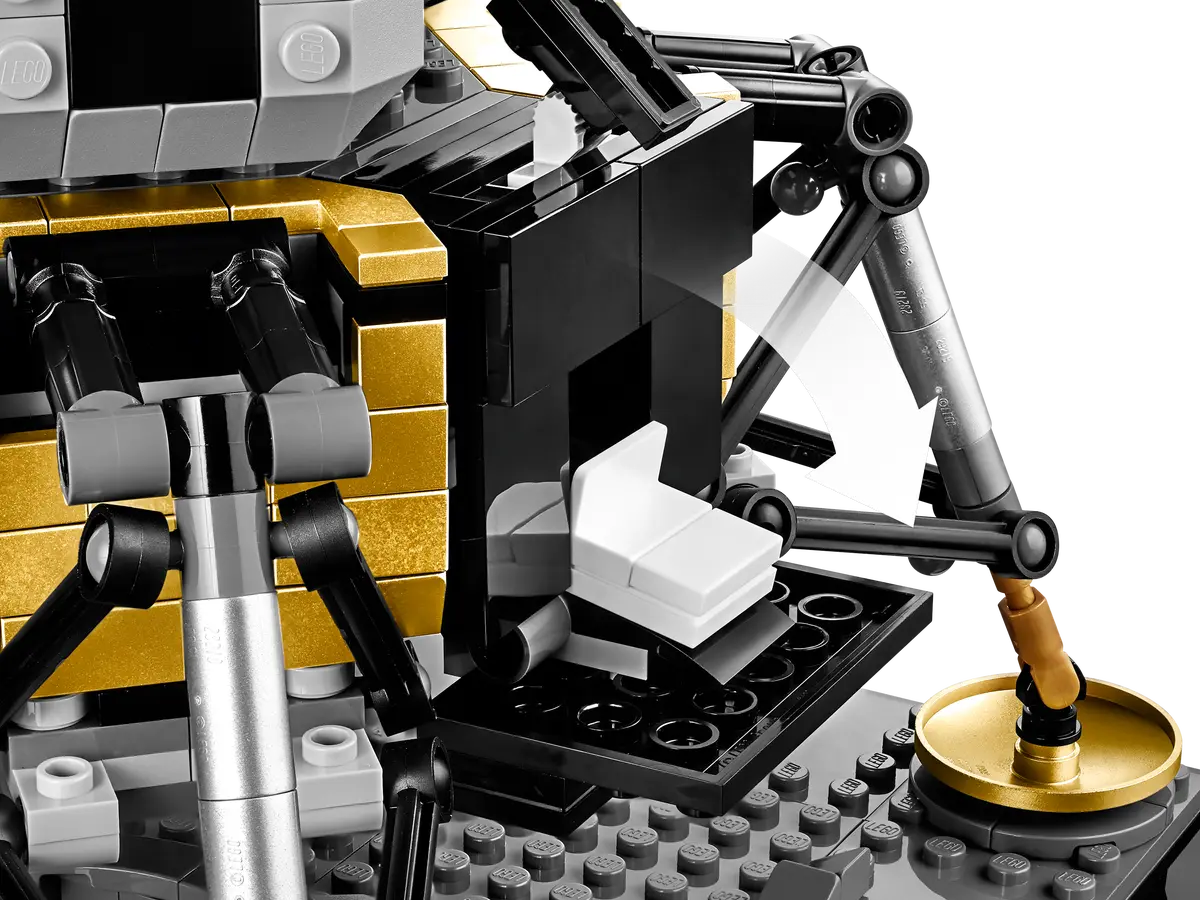 LEGO Creator 10266 NASA Apollo 11 Lunar Lander