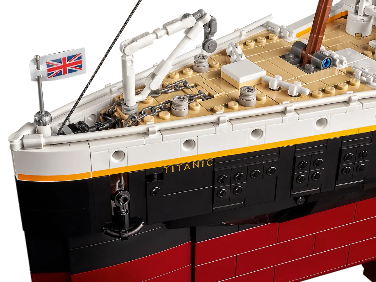 LEGO Icons 10294 Titanic