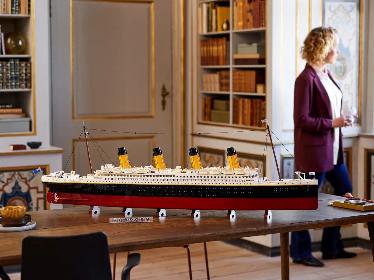 LEGO Icons 10294 Titanic