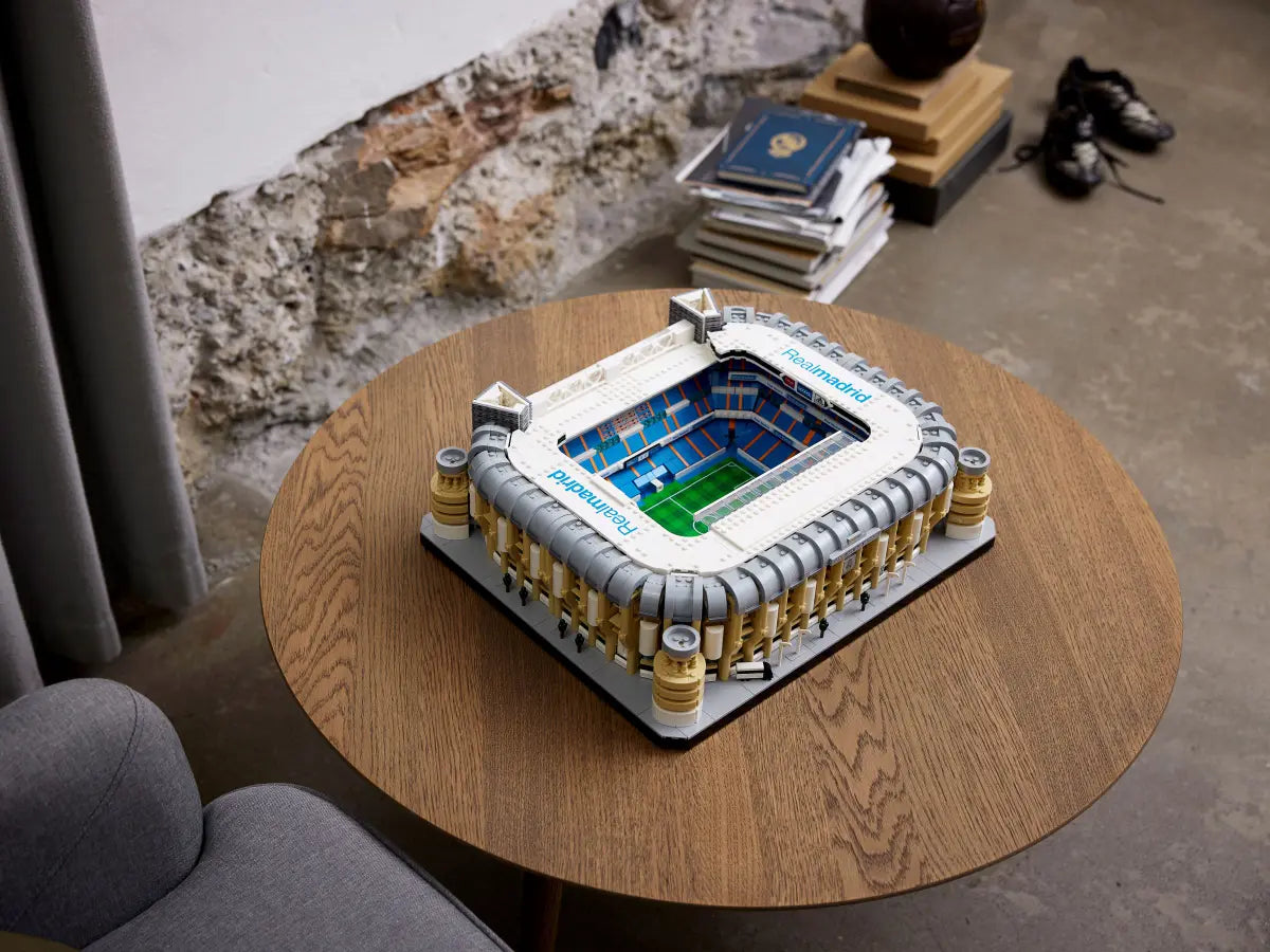 LEGO Icons 10299 Real Madrid – Santiago Bernabéu Stadium
