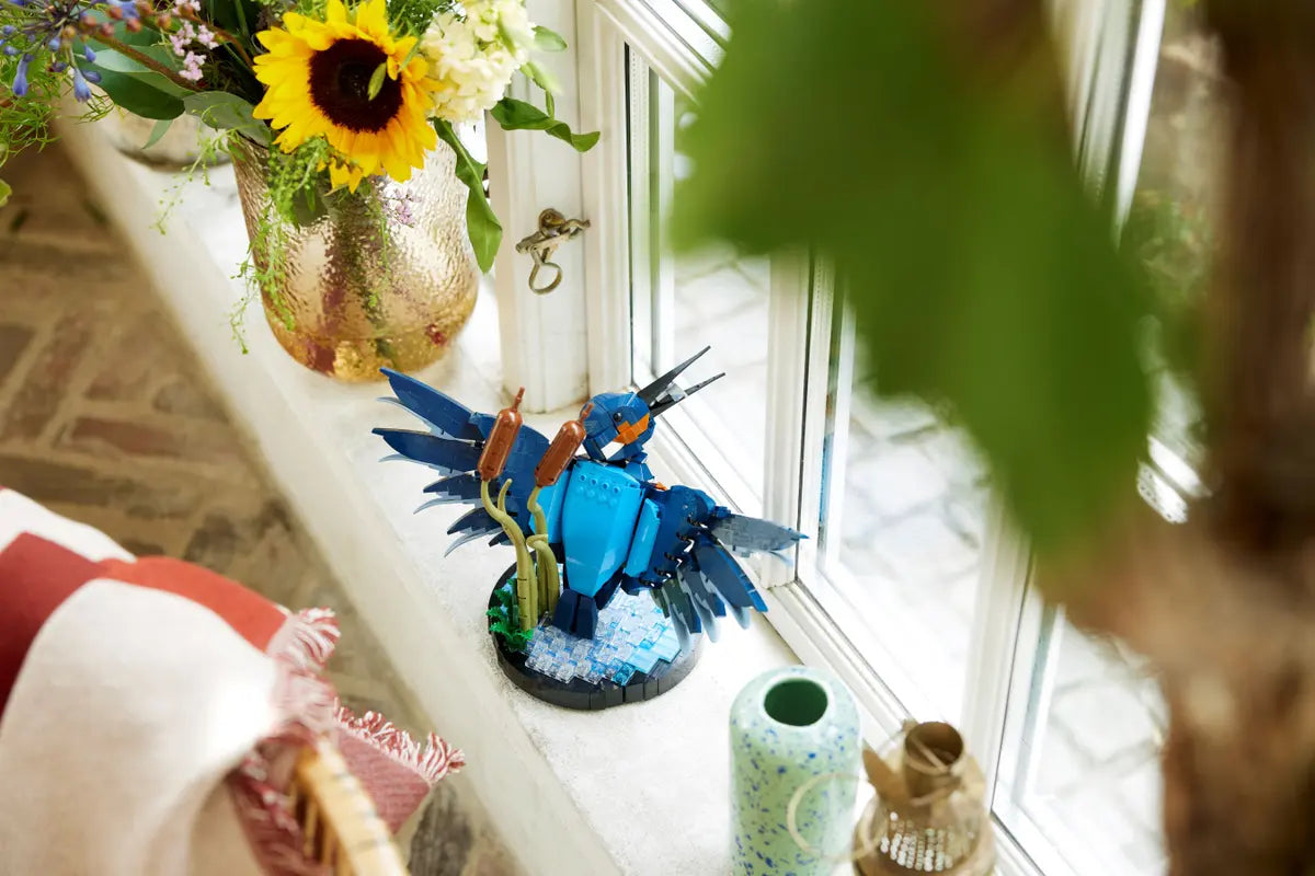 LEGO Icons 10331 Kingfisher Bird