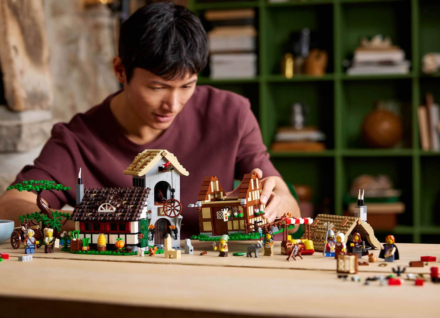 LEGO Icons 10332 Medieval Town Square