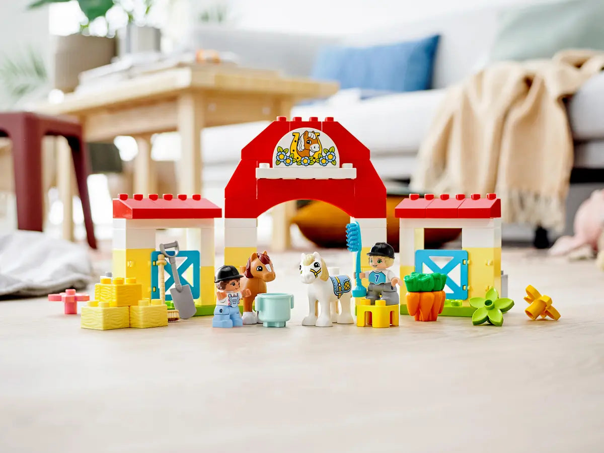 LEGO Duplo 10951 Horse Stable and Pony Care