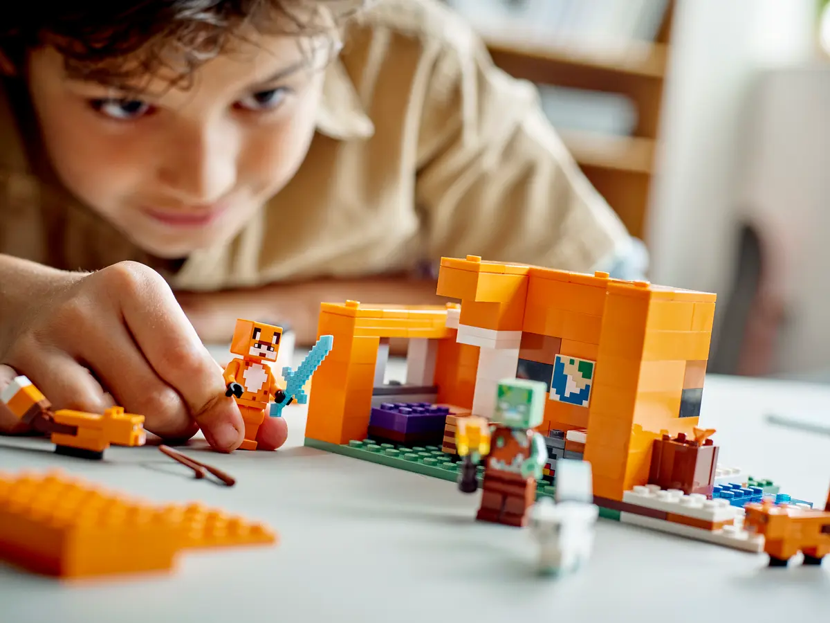 LEGO Minecraft 21178 The Fox Lodge