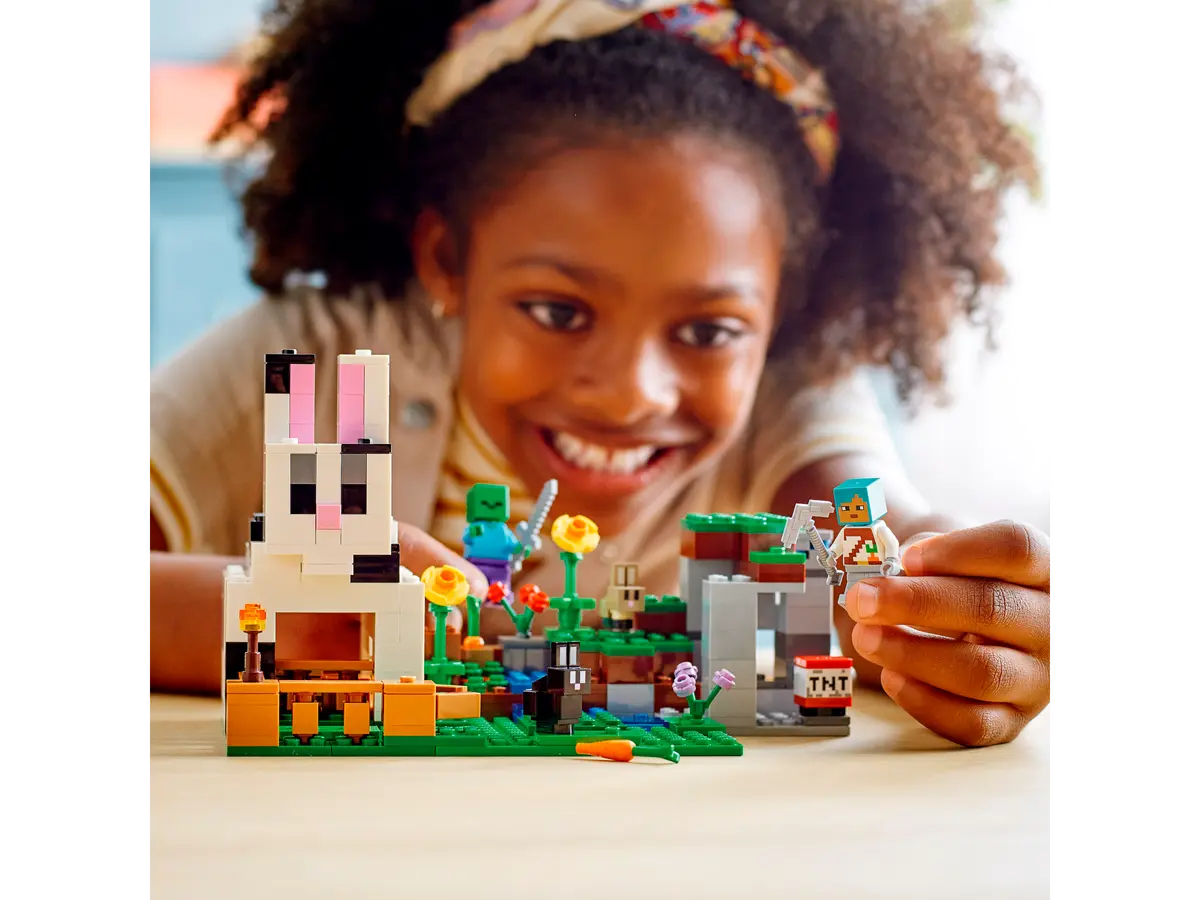 LEGO Minecraft 21181 The Rabbit Ranch