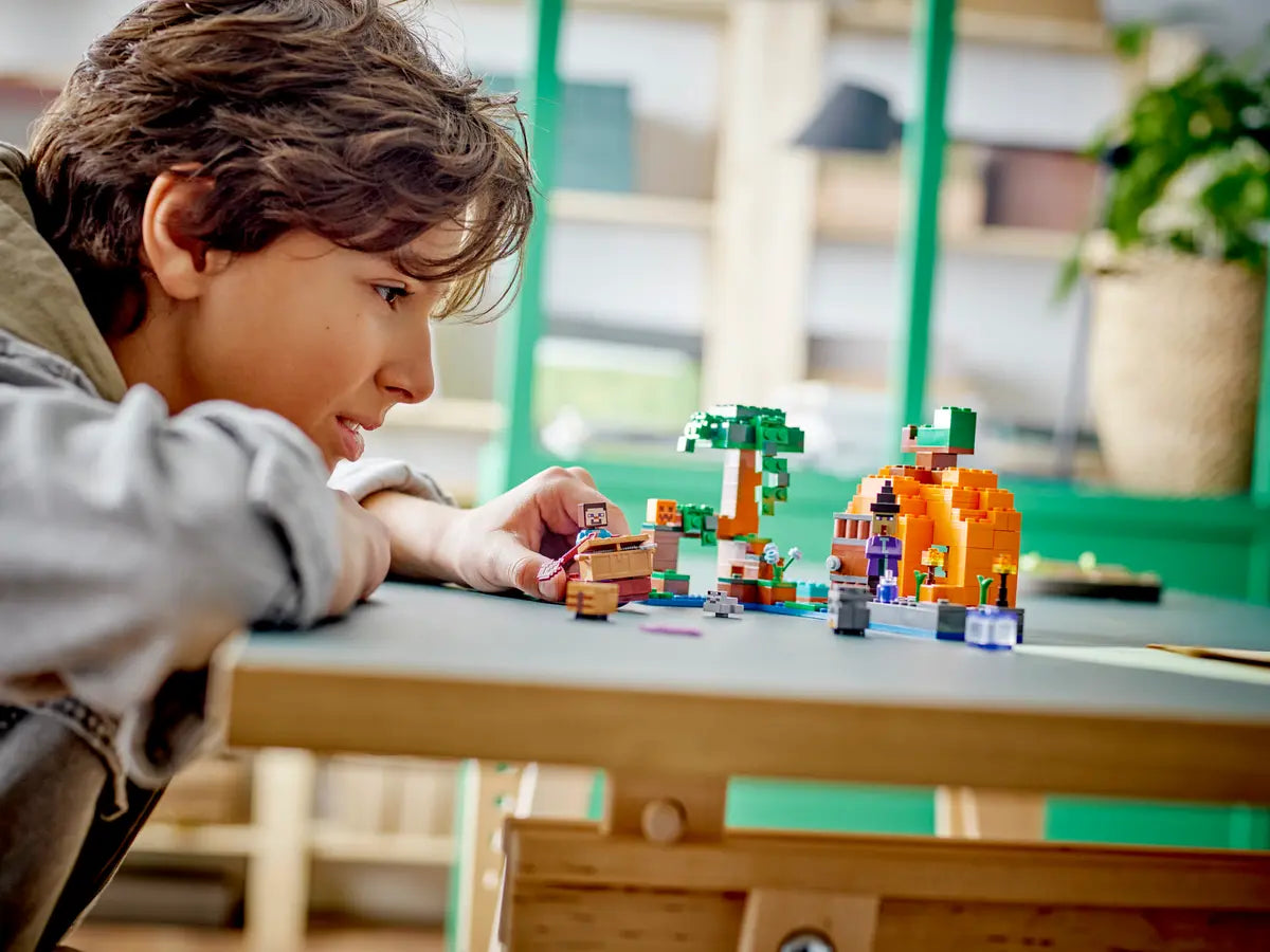 LEGO Minecraft 21248 The Pumpkin Farm