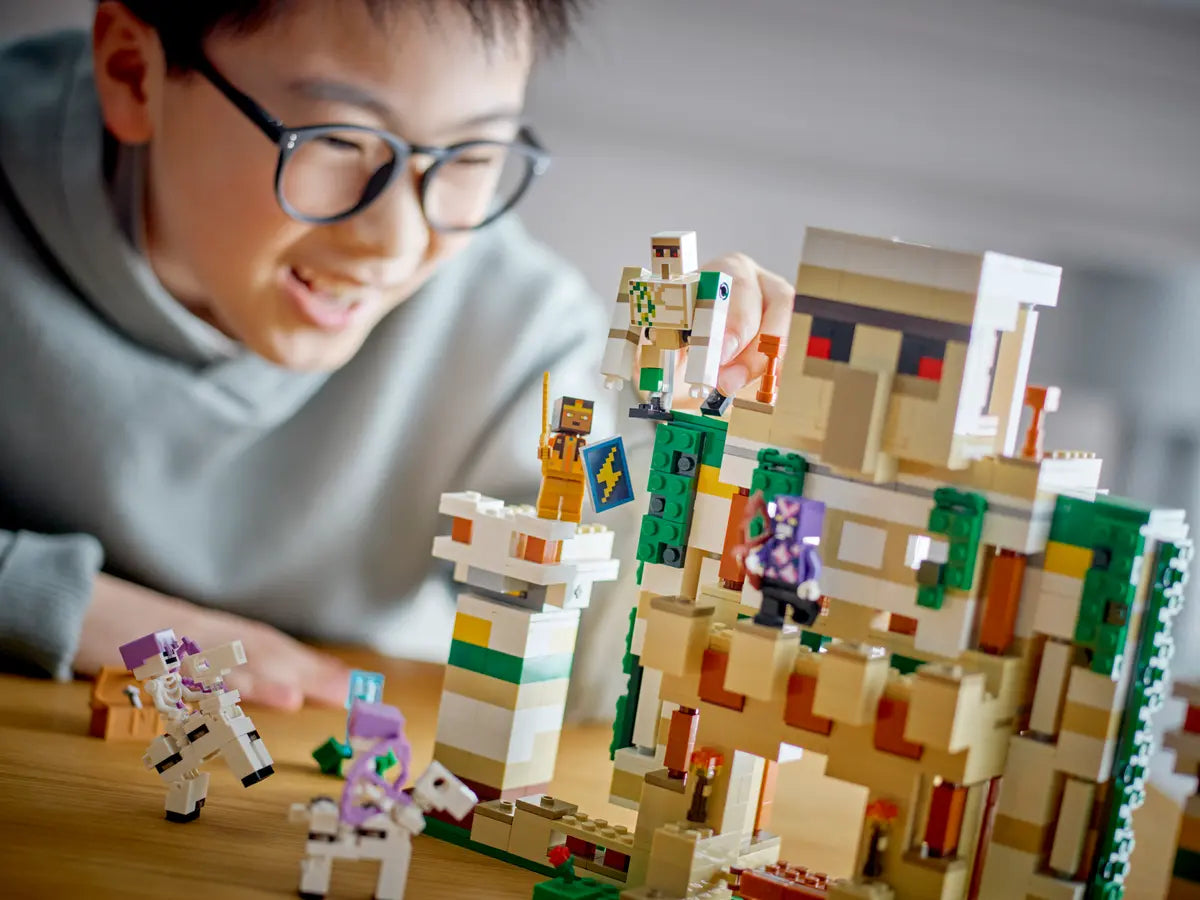 LEGO Minecraft 21250 The Iron Golem Fortress