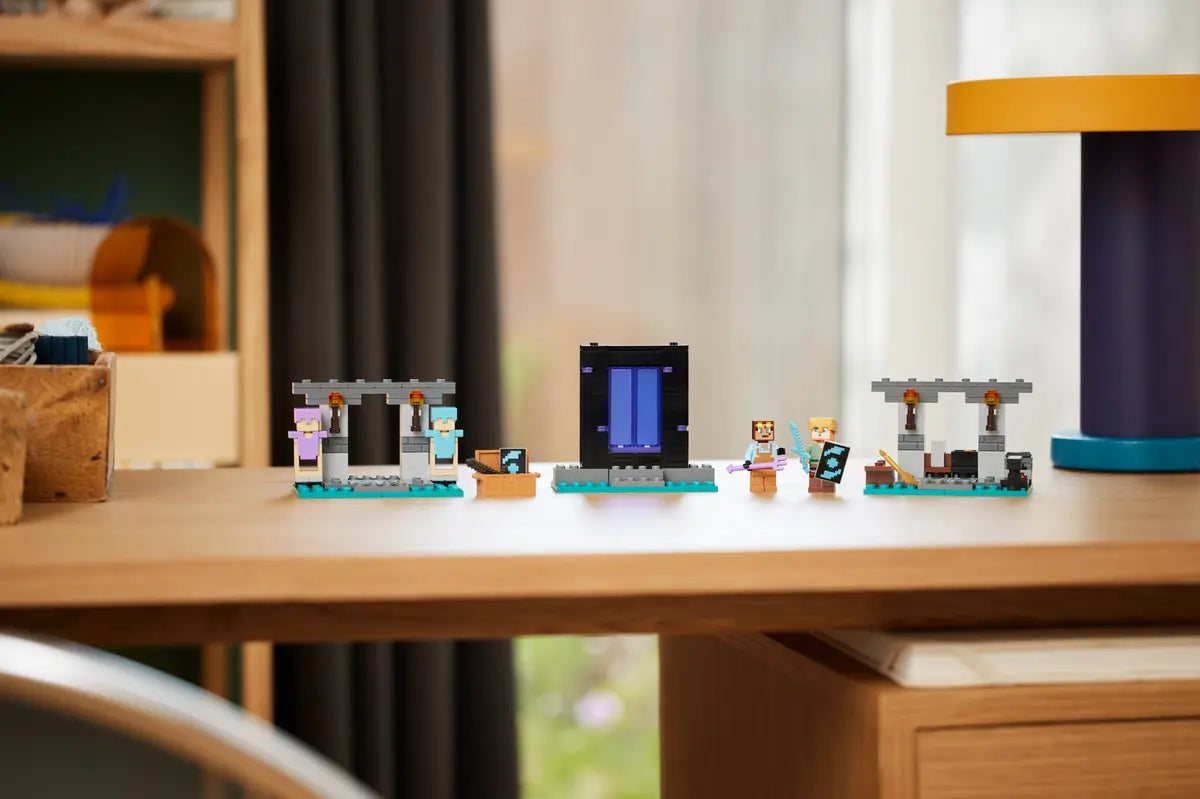 LEGO Minecraft 21252 The Armory