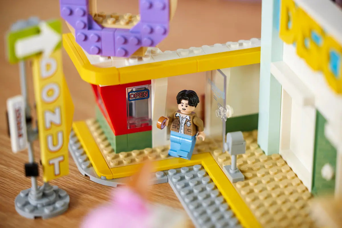 LEGO Ideas 21339 BTS Dynamite