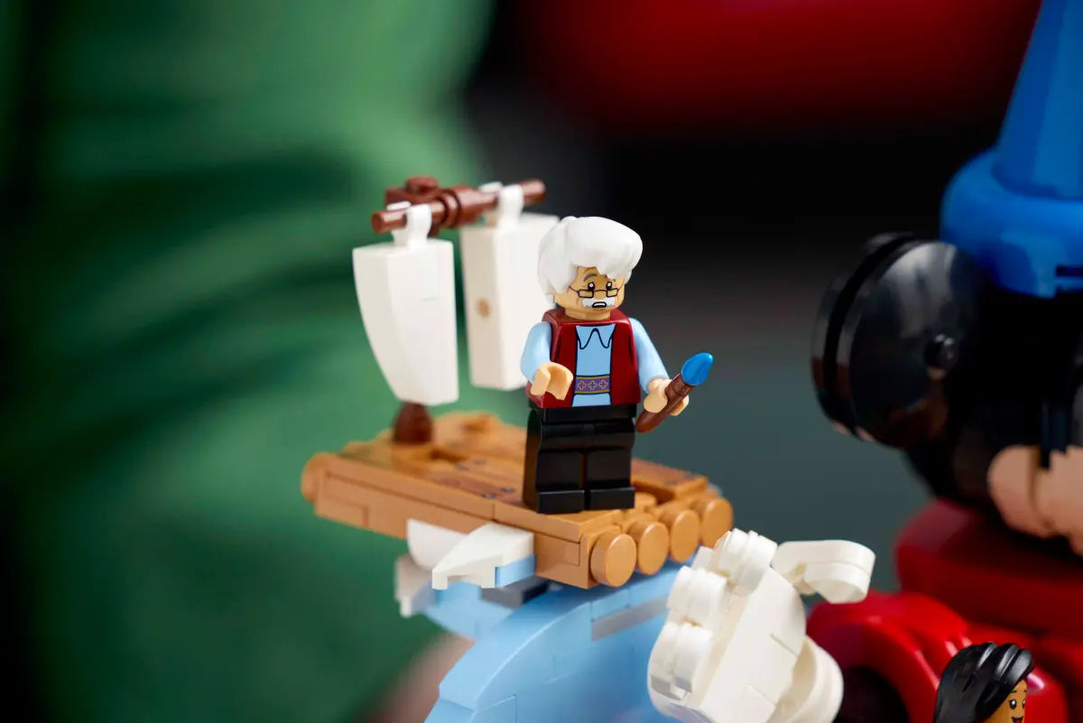LEGO Ideas 21352 Magic of Disney