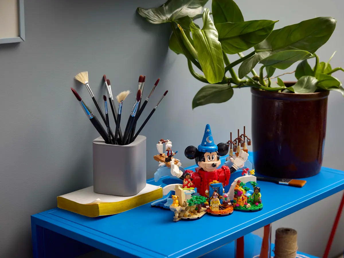 LEGO Ideas 21352 Magic of Disney