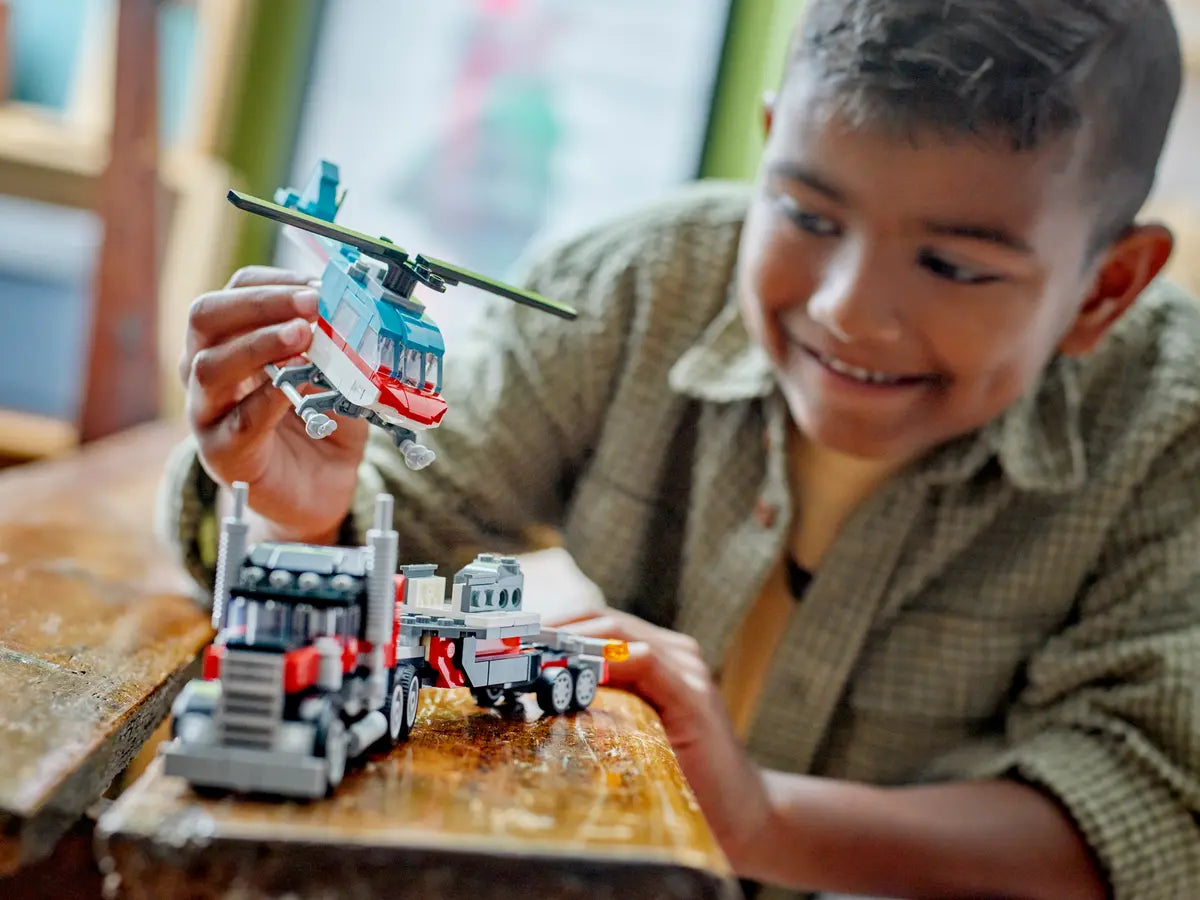 LEGO Creator 31146 Open Safe Truck with Helicopter