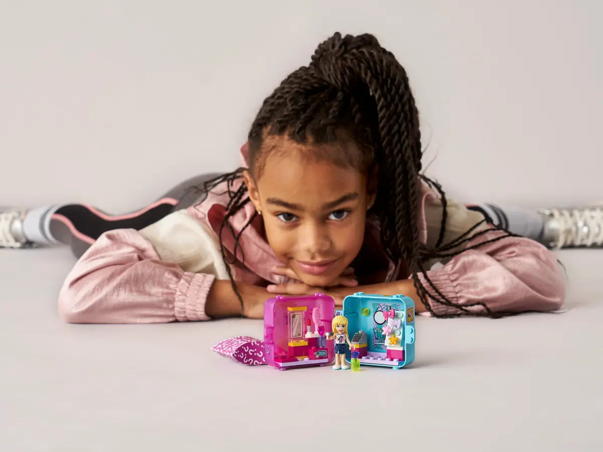 LEGO Friends 41406 Stephanie's Shopping Play Cube