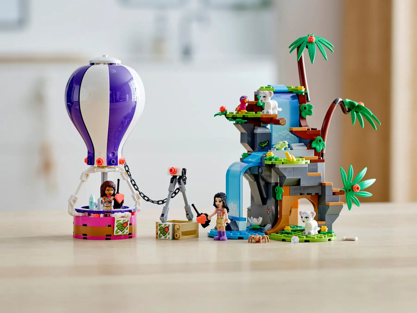 LEGO Friends 41423 Tiger Hot Air Balloon Jungle Rescue