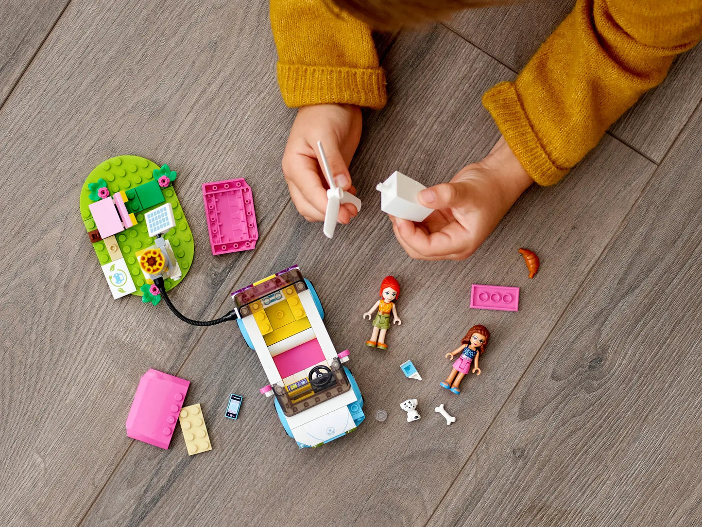 LEGO Friends 41443 Olivia's Electric Car