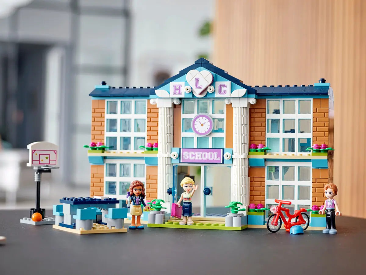 LEGO Friends 41682 Heartlake City School