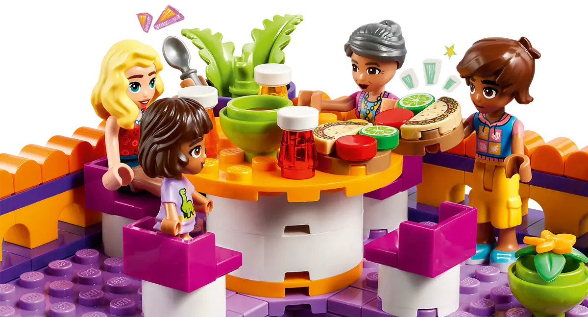LEGO Friends 41747 Heartlake City Community Kitchen
