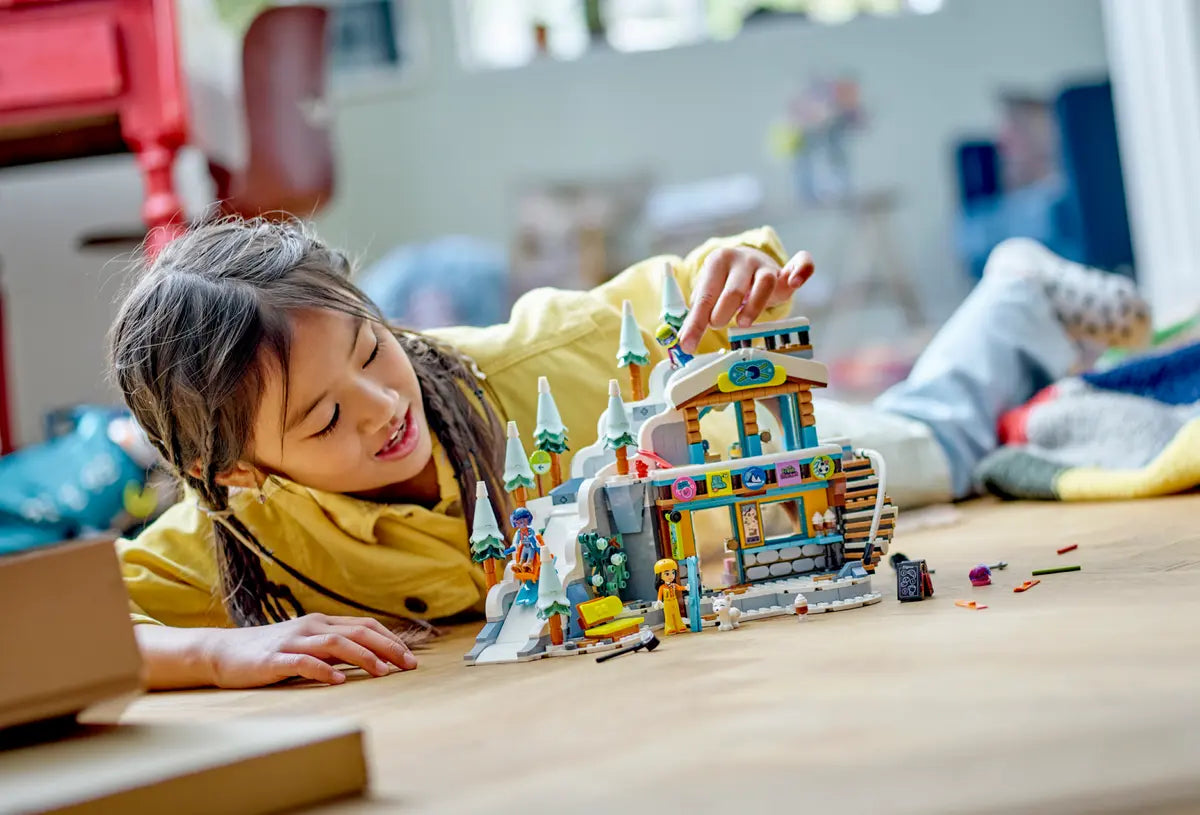 LEGO Friends 41756 Holiday Ski Slope and Café