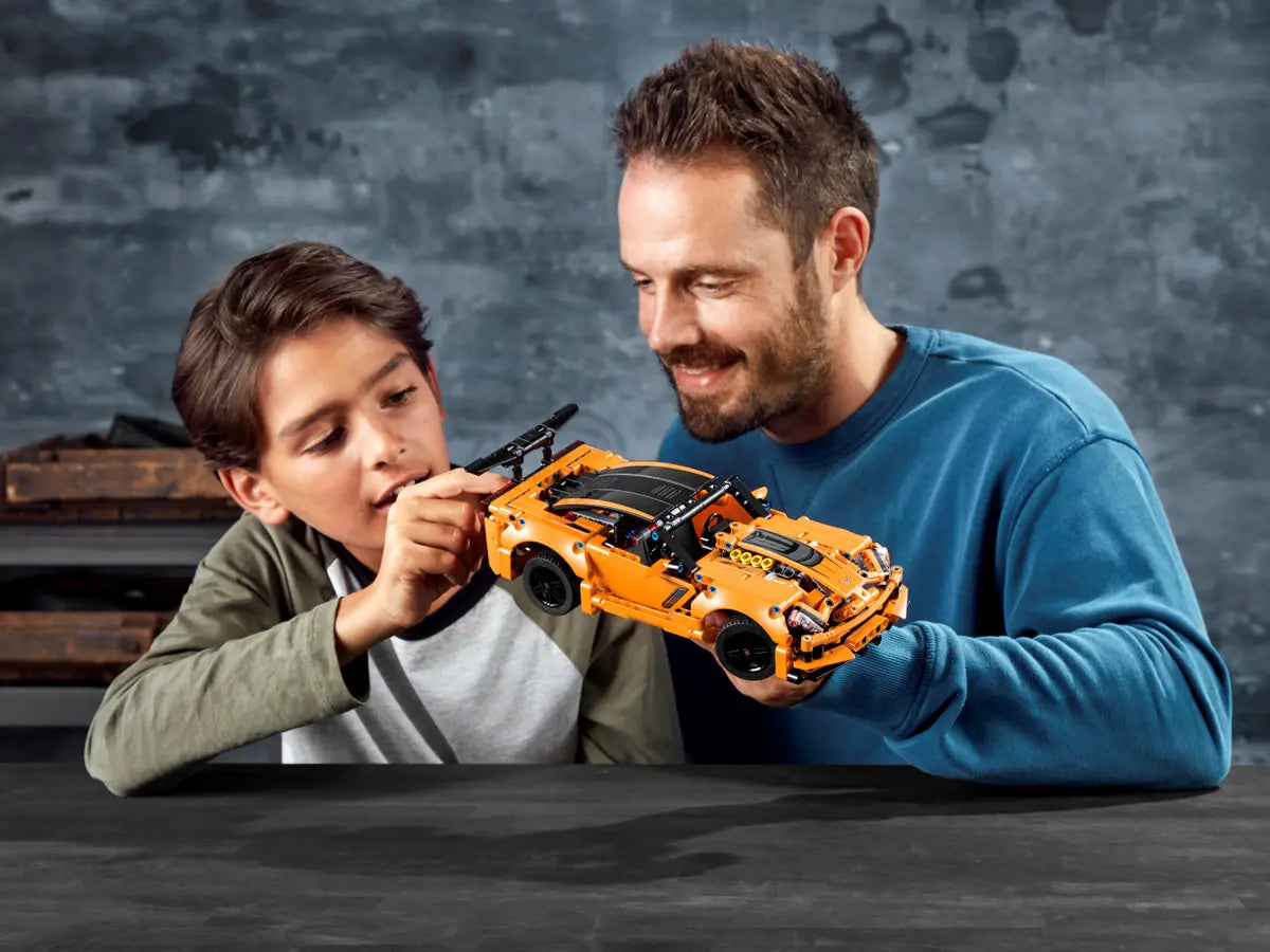 LEGO Technic 42093 Chevrolet Corvette ZR1