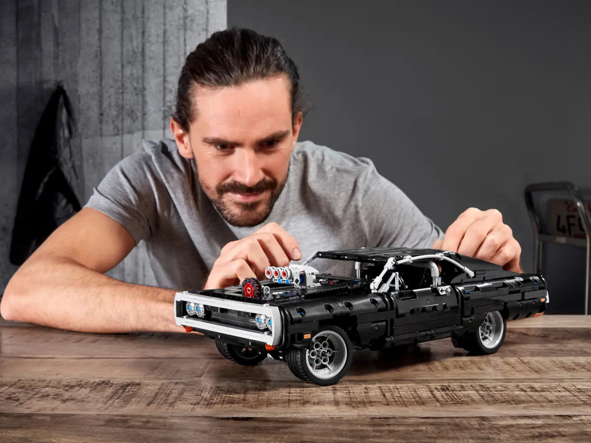 LEGO Technic 42111 Dom's Dodge Charger