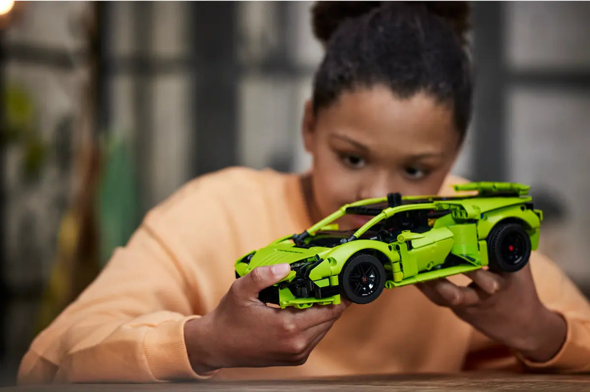 LEGO Technic 42161 Lamborghini Huracan