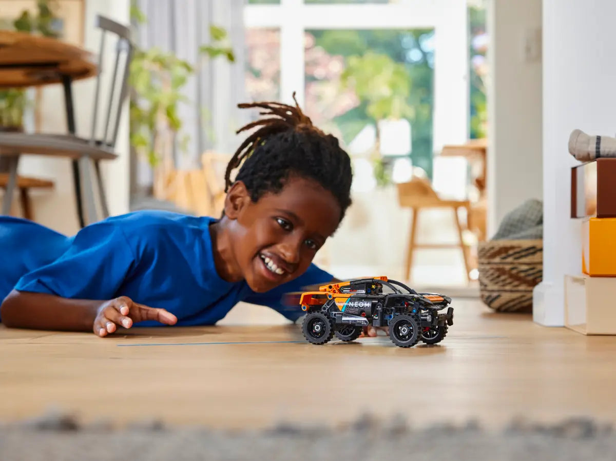 LEGO Technic 42166 NEOM McLaren Formula E