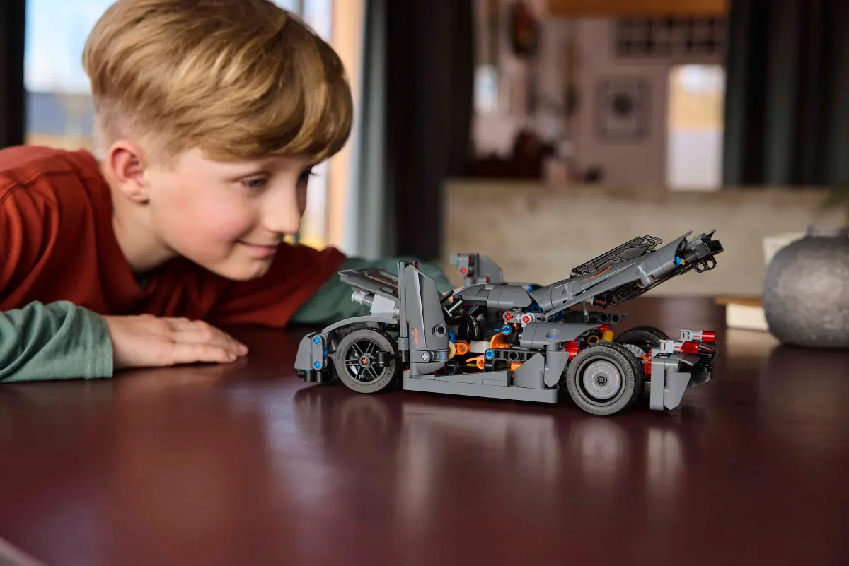 LEGO Technic 42173 Koenigsegg Jesko Absolut Grey Hypercar