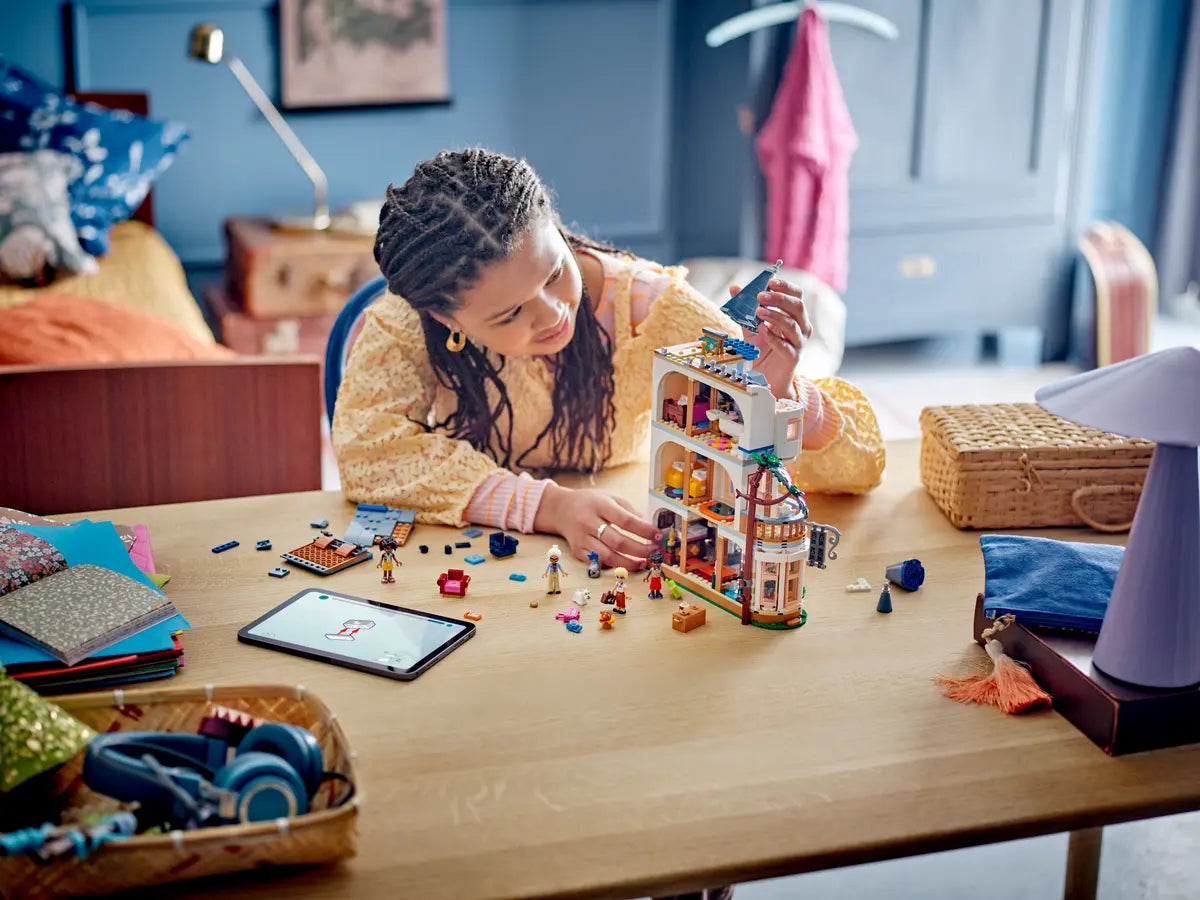 LEGO Friends 42638 Castle Bed and Breakfast