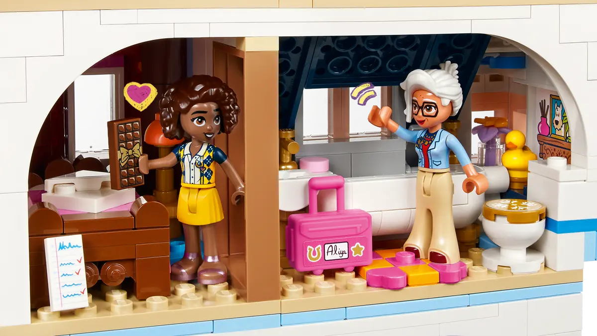 LEGO Friends 42638 Castle Bed and Breakfast