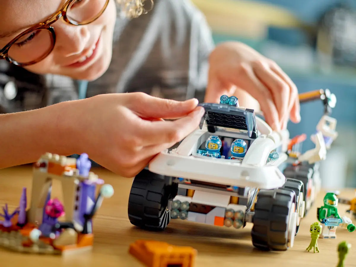 LEGO City 60432 Command Rover and Crane Loader