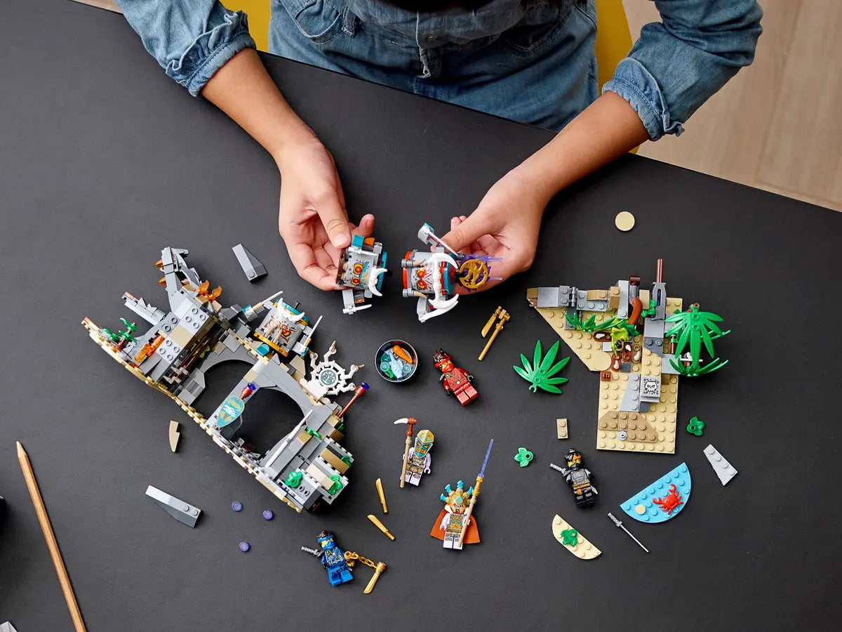 LEGO Ninjago 71747 The Keeper's Village
