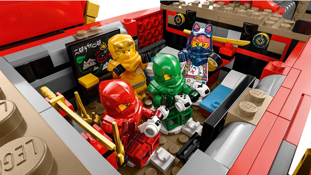 LEGO Ninjago 71797 Destiny's Bounty - Race Against Time