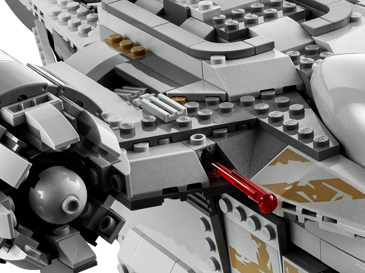 LEGO Star Wars 75292 The Razor Crest Starship