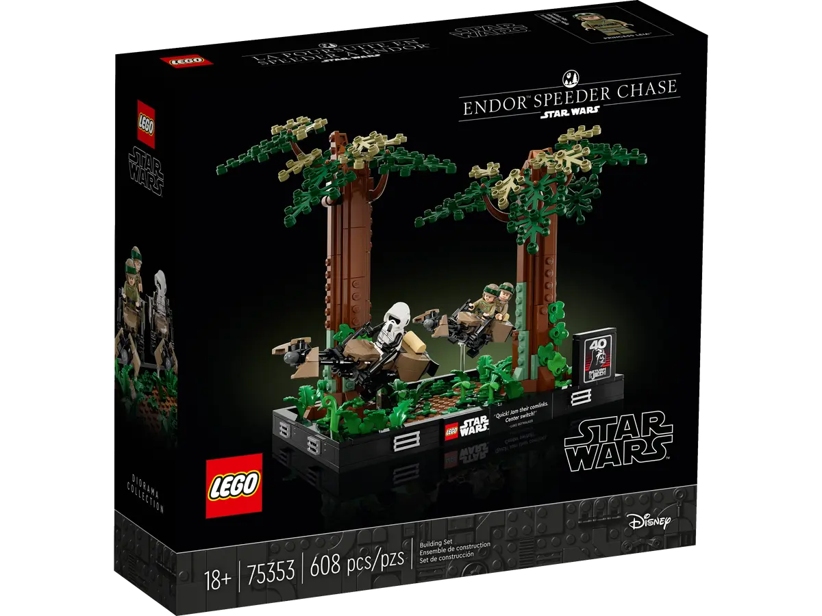 LEGO Star Wars 75353 Endor Speeder Chase Diorama
