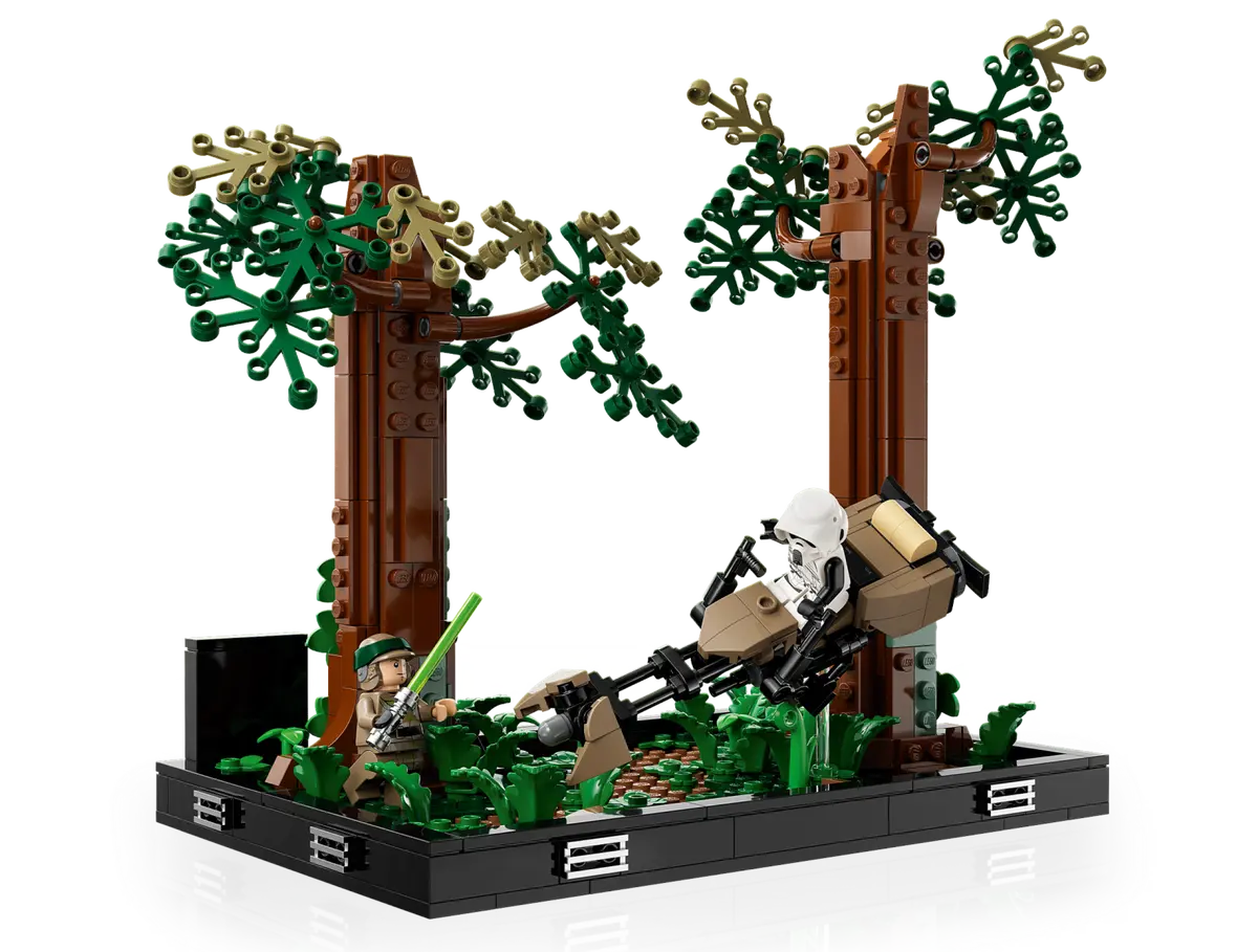 LEGO Star Wars 75353 Endor Speeder Chase Diorama