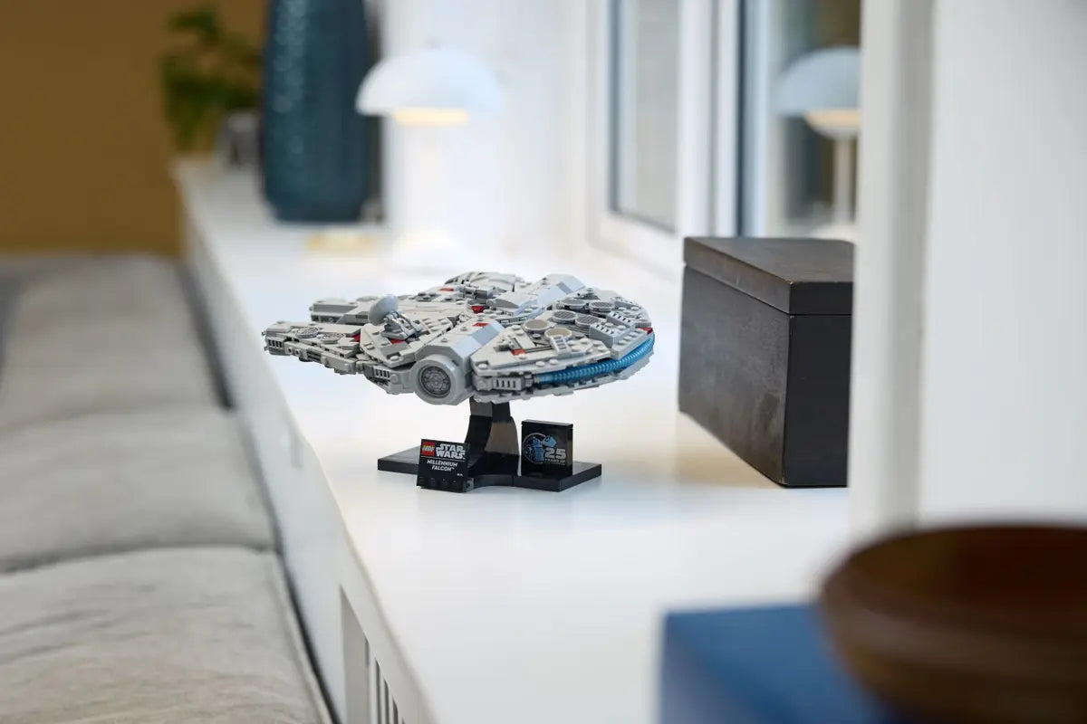 LEGO Star Wars 75375 Millennium Falcon