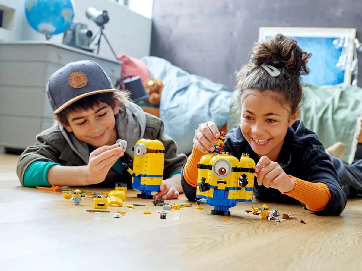 LEGO Minions 75551 Brick-Built Minions and Their Lair