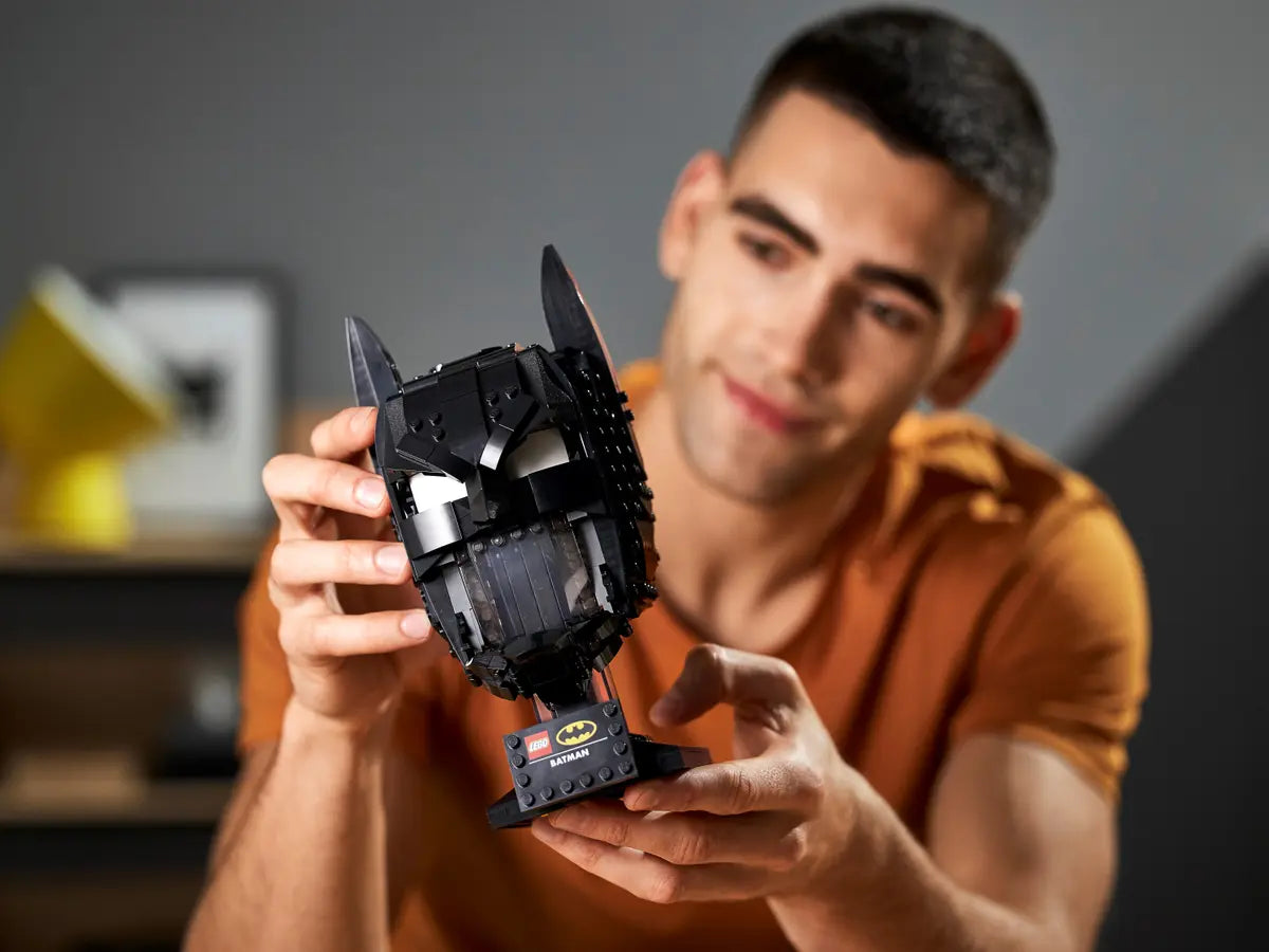 LEGO Super Heroes 76182 Batman Cowl