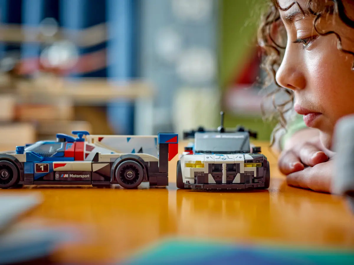 LEGO Speedchampions 76922 BMW M4 GT13 & BMW M Hybrid V8