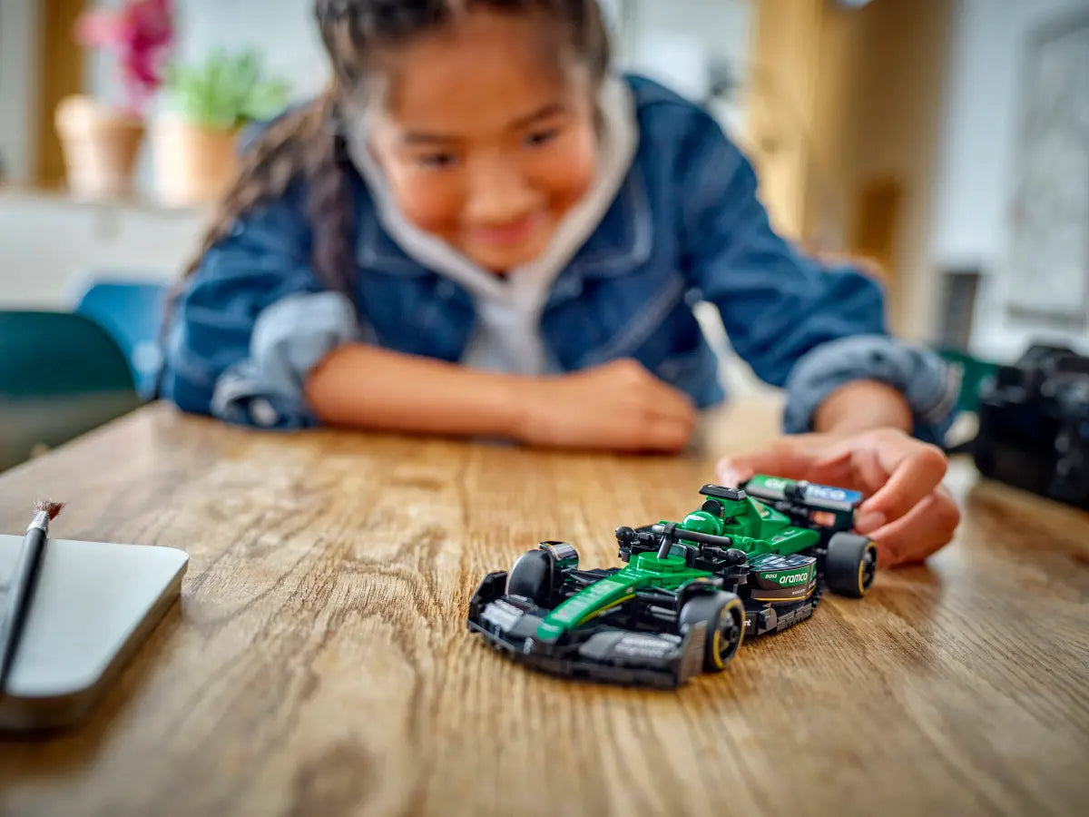 LEGO Speedchampions 77245 Aston Martin Aramco F1® AMR24 Race Car