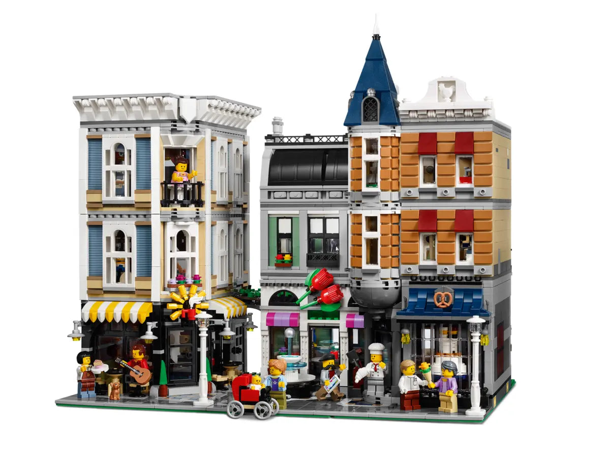 LEGO Creator 10255 Assembly Square