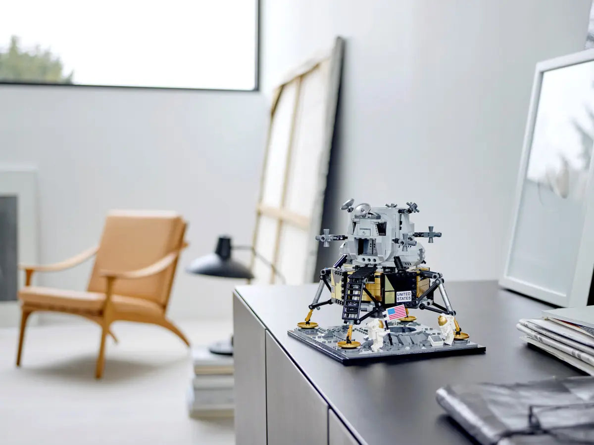 LEGO Creator 10266 NASA Apollo 11 Lunar Lander