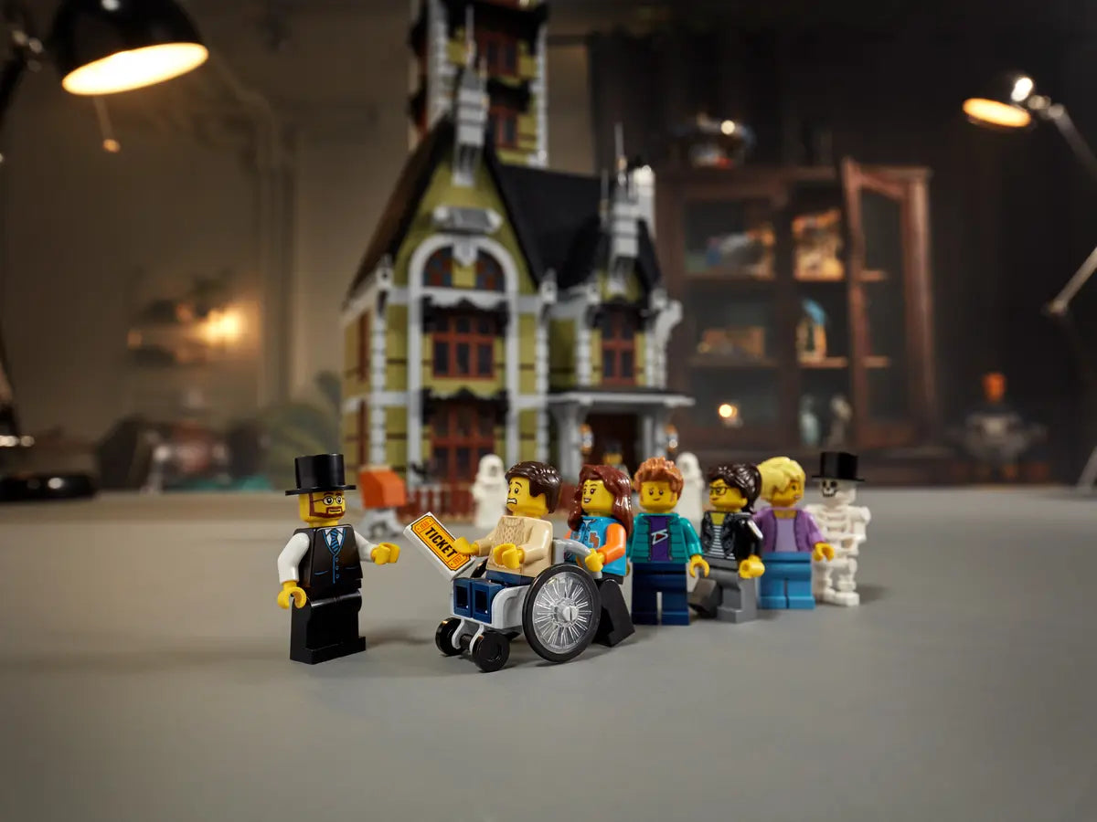 LEGO Creator 10273 Haunted House