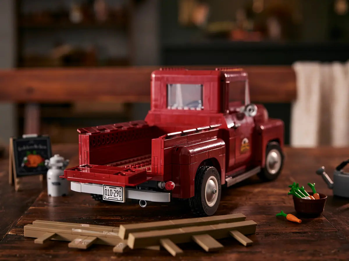 LEGO Icons 10290 Pick-up Truck