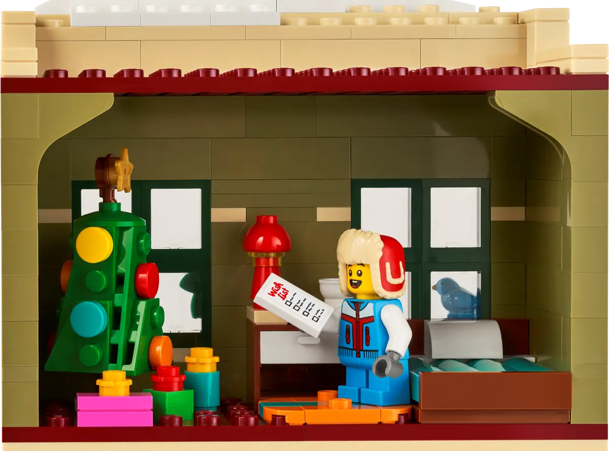 LEGO Icons 10308 Holiday Main Street