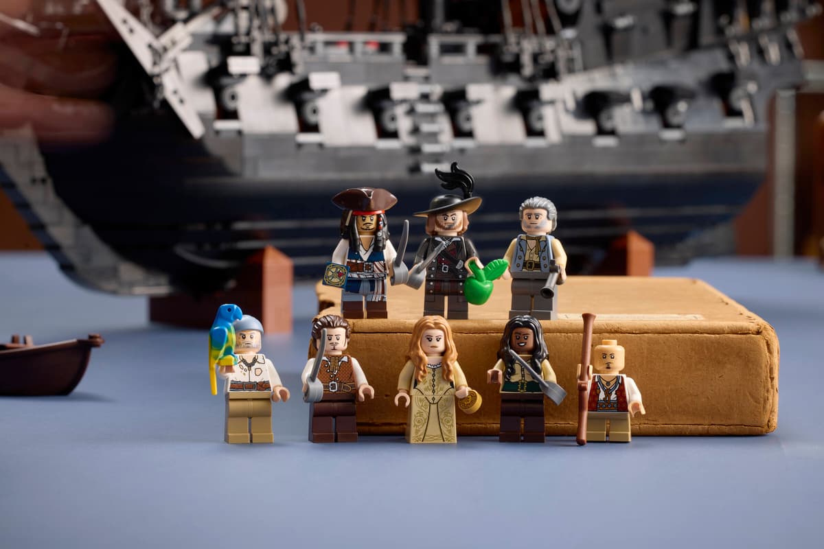 LEGO Icons 10365 Captain Jack Sparrow's Pirate Ship