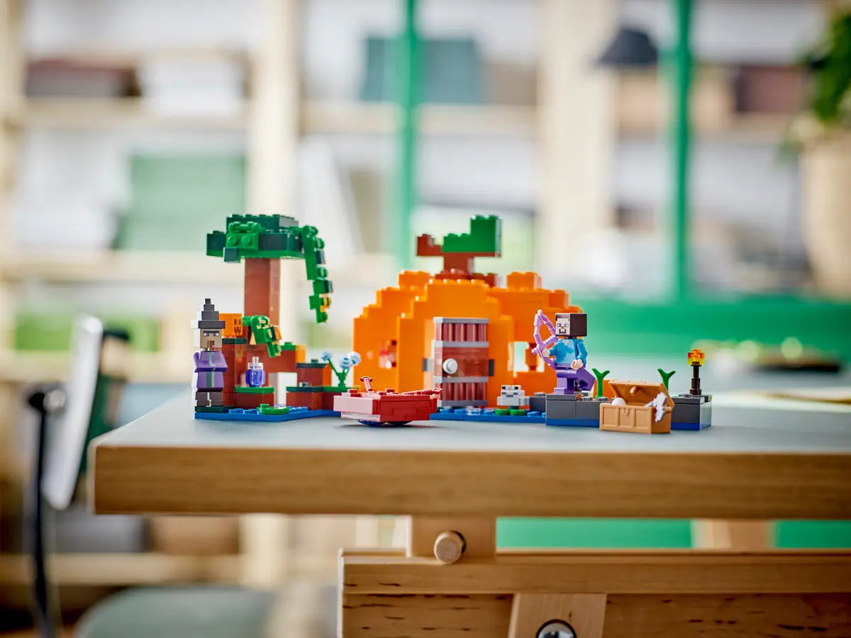 LEGO Minecraft 21248 The Pumpkin Farm
