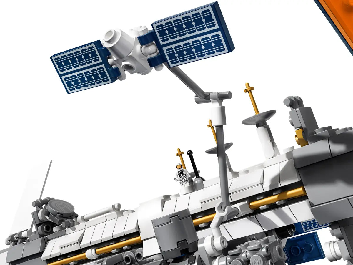 LEGO Ideas 21321 International Space Station