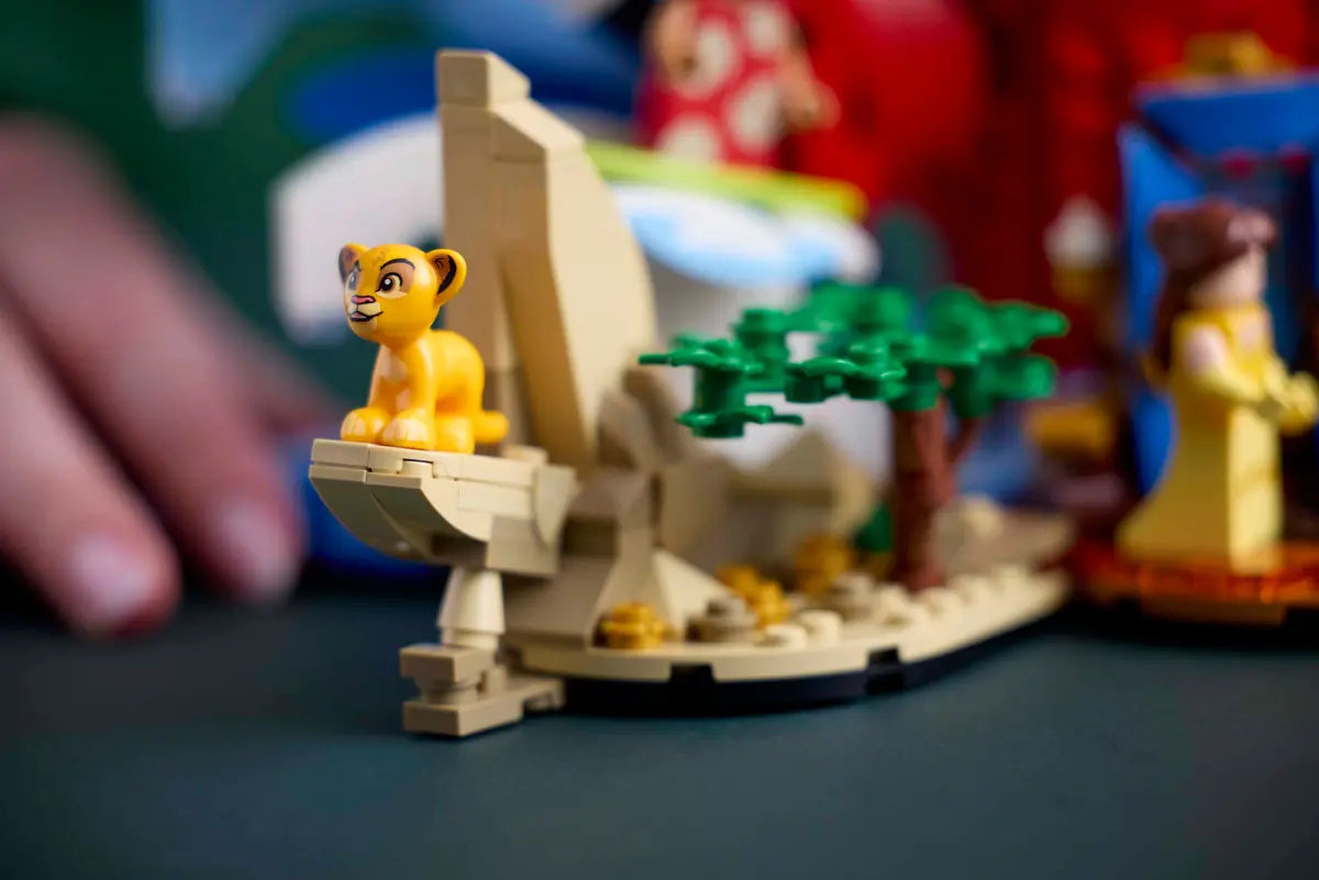 LEGO Ideas 21352 Magic of Disney