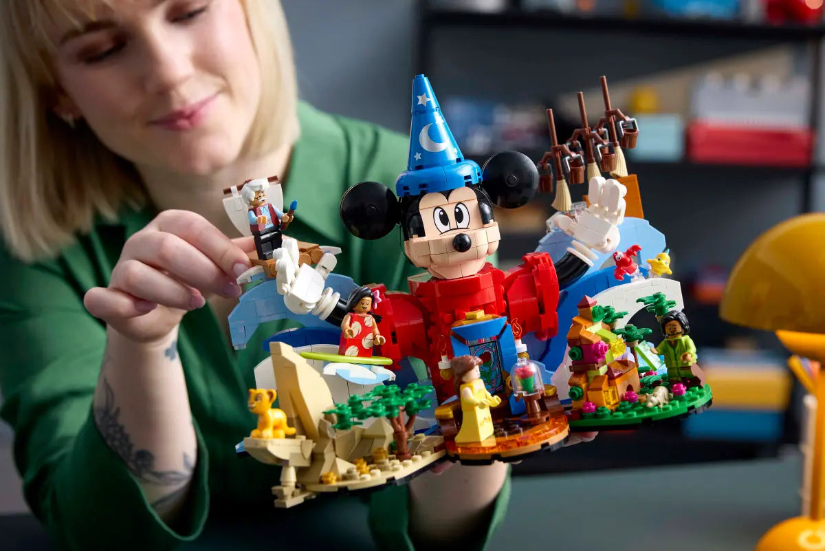 LEGO Ideas 21352 Magic of Disney
